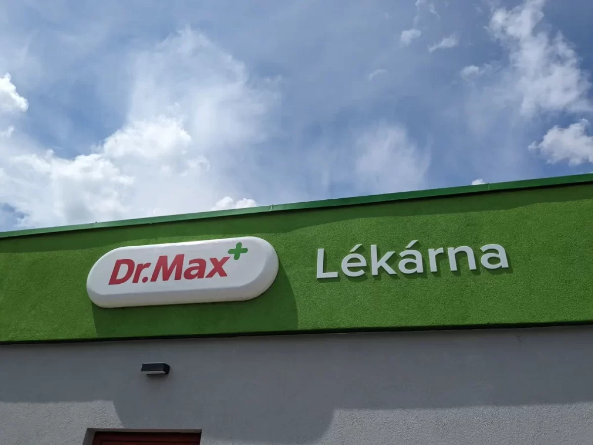 logo lékárny Dr.Max