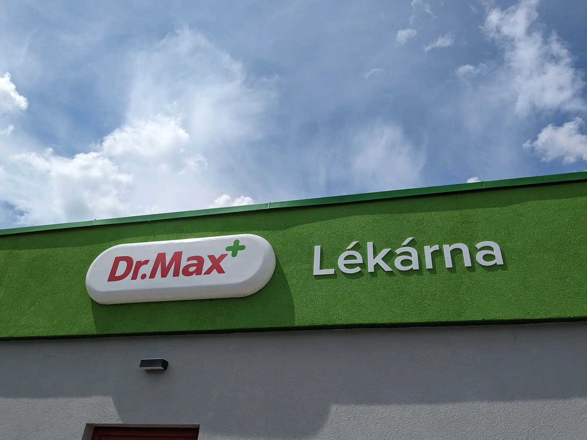 logo lékárny Dr.Max