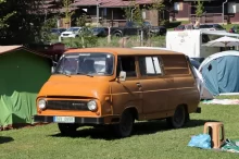 oranžová Škoda 1203