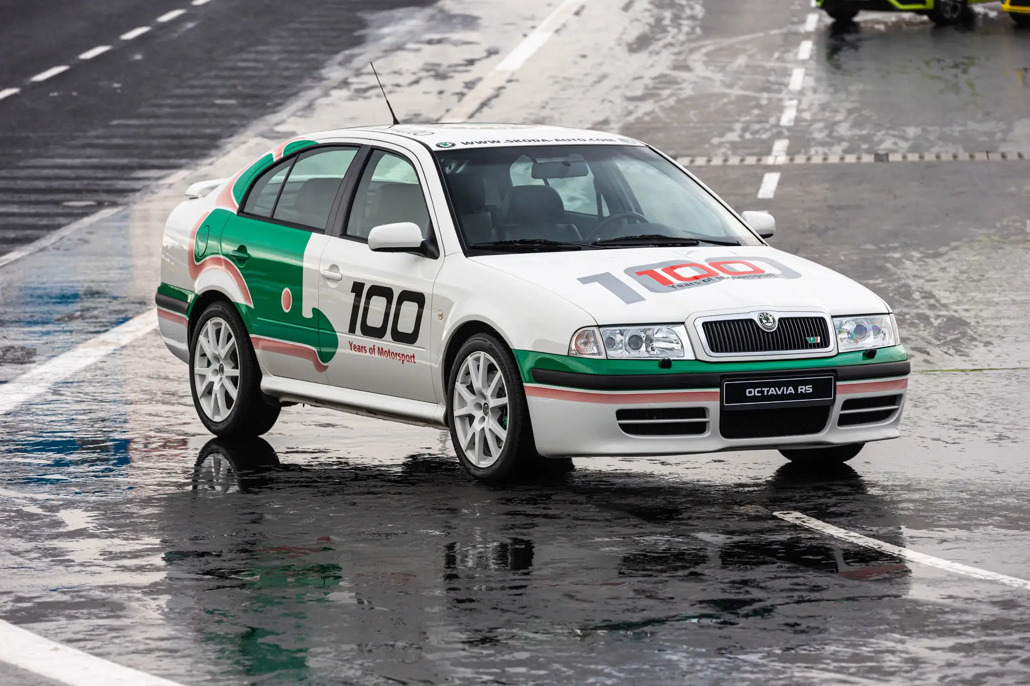 skoda-octavia-rs_253_2_e9e9f9a8 - Techsvět Škoda Octavia I.