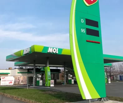Benzinová pumpa Mol