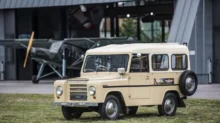 Škoda Trekka na trávníku