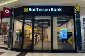 pobočka Raiffeisenbank v obchodním centru