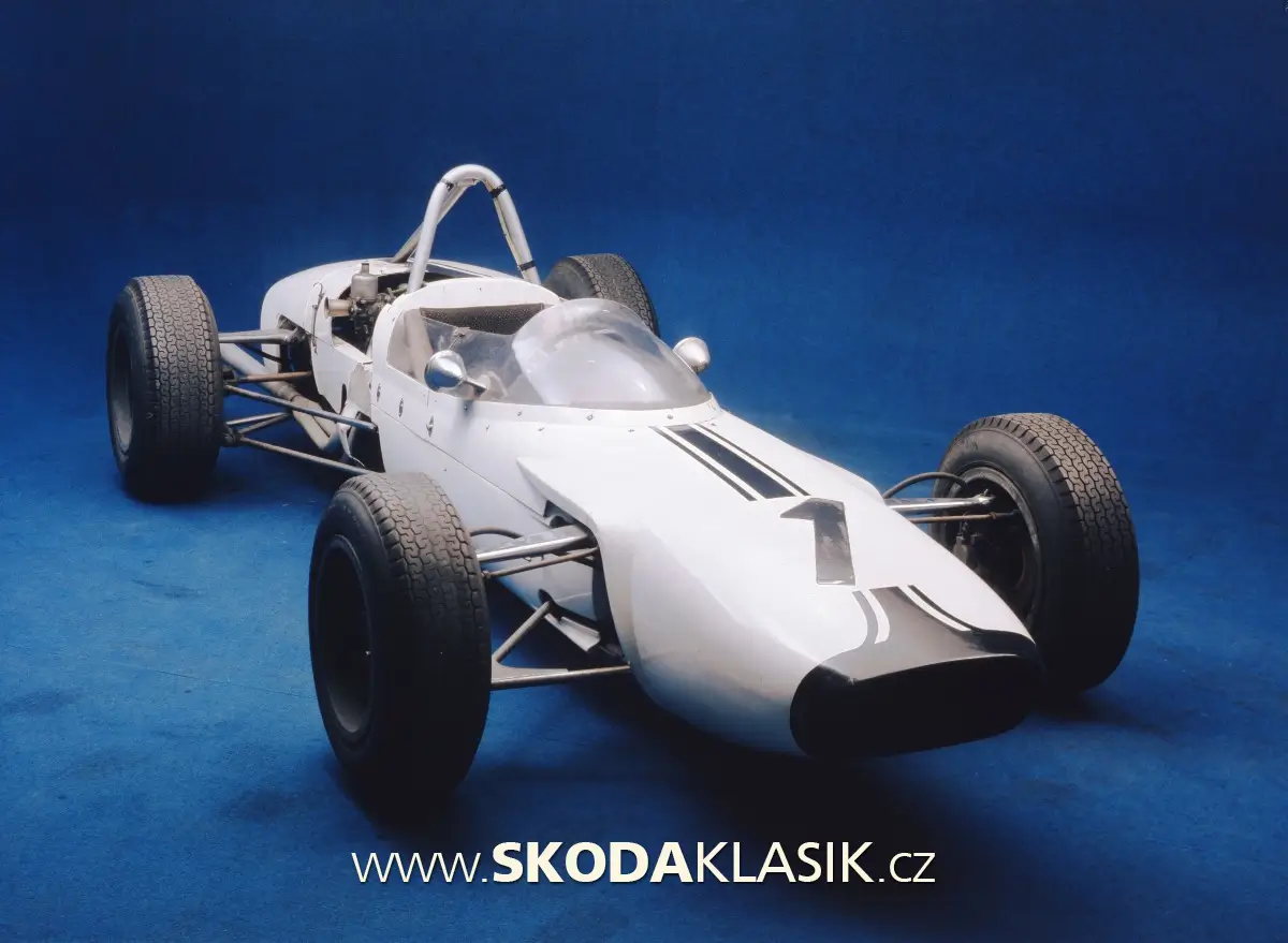 SKODA-F3-type-992-1966-10 - Techsvět Formule Škoda