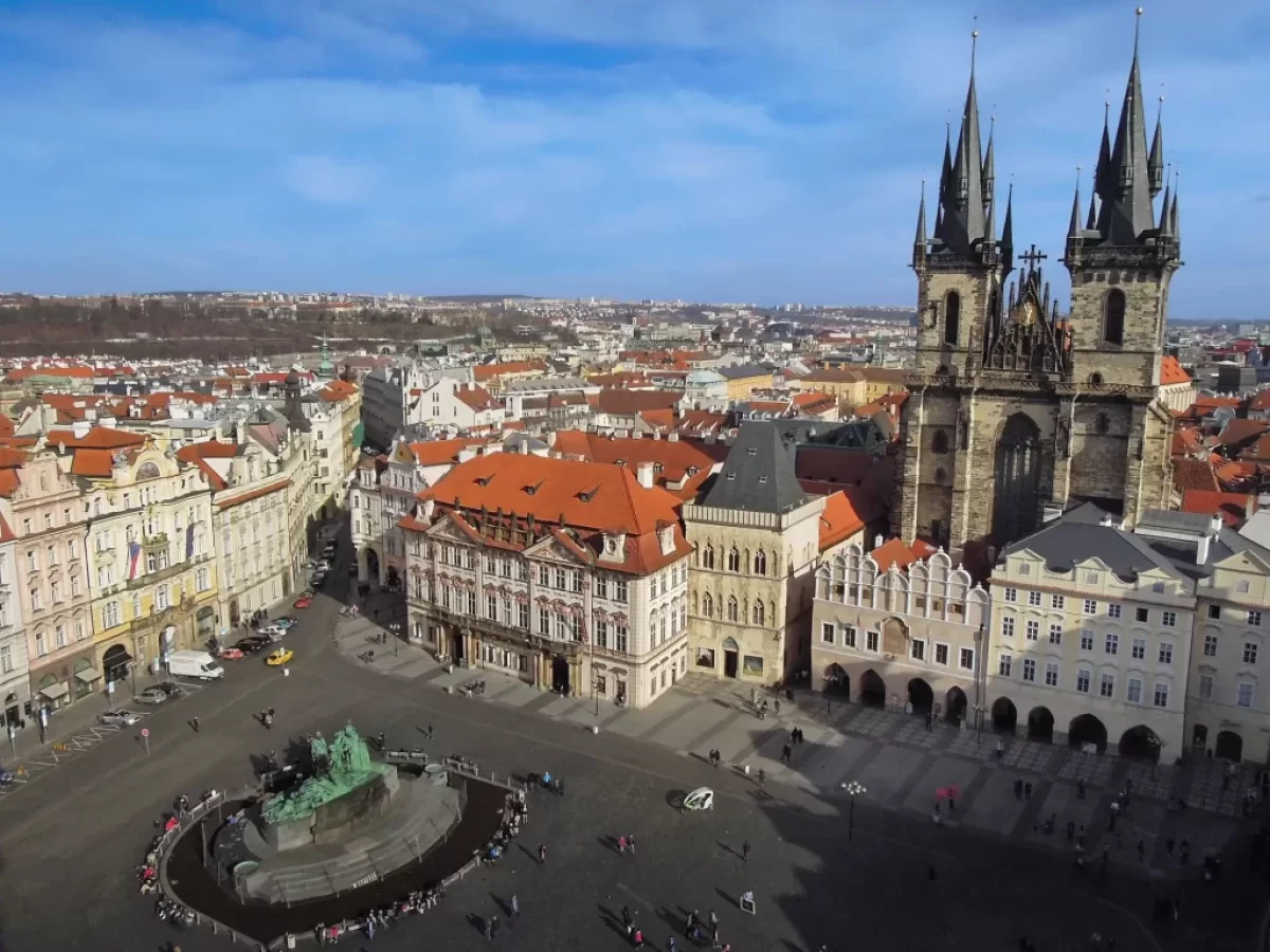 Staroměstské náměstí