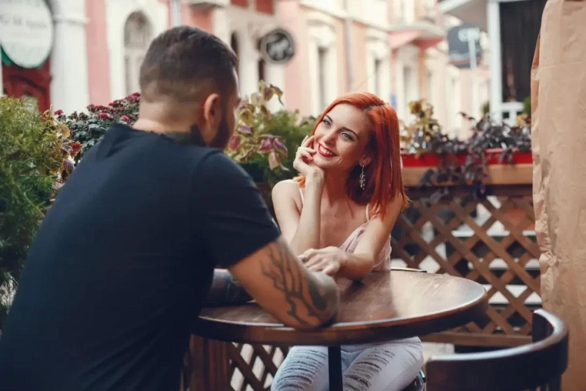 žena na rande