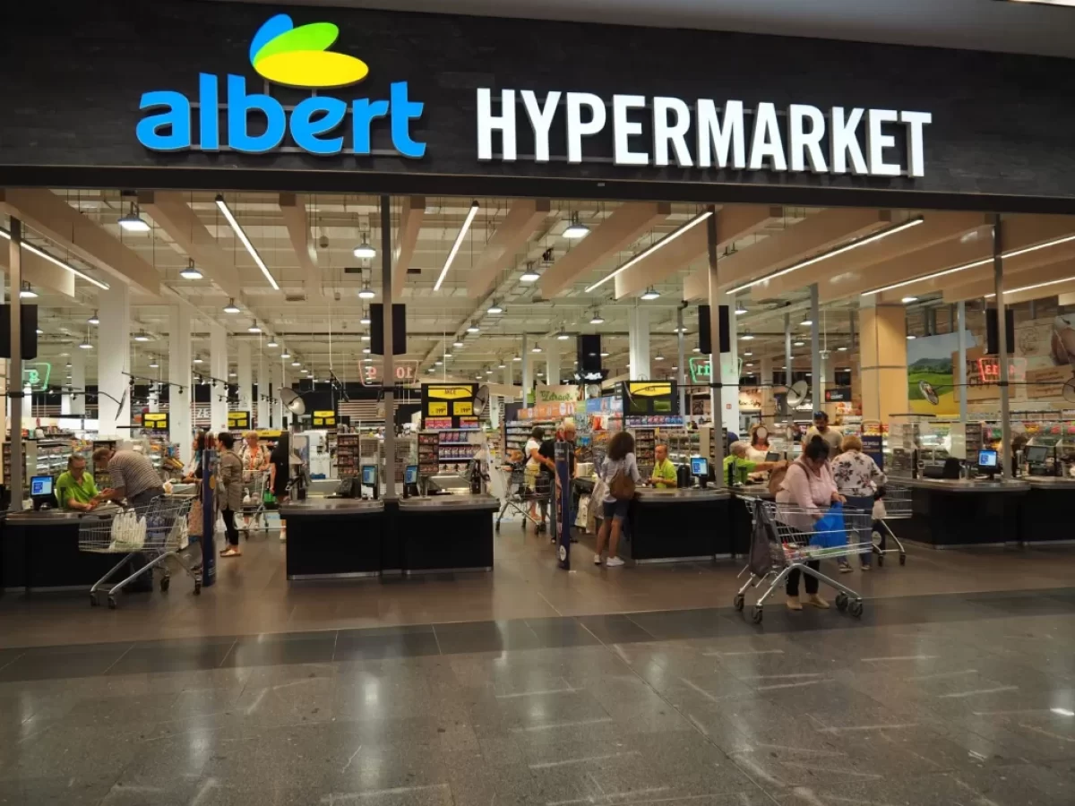 hypermarket Albert
