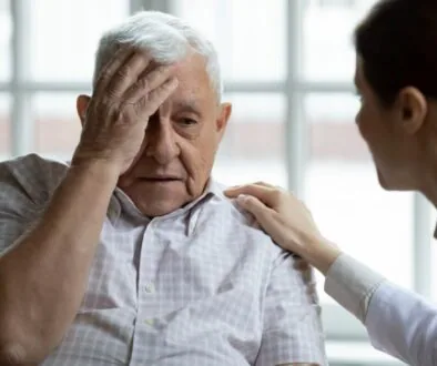 Senior s asistentkou