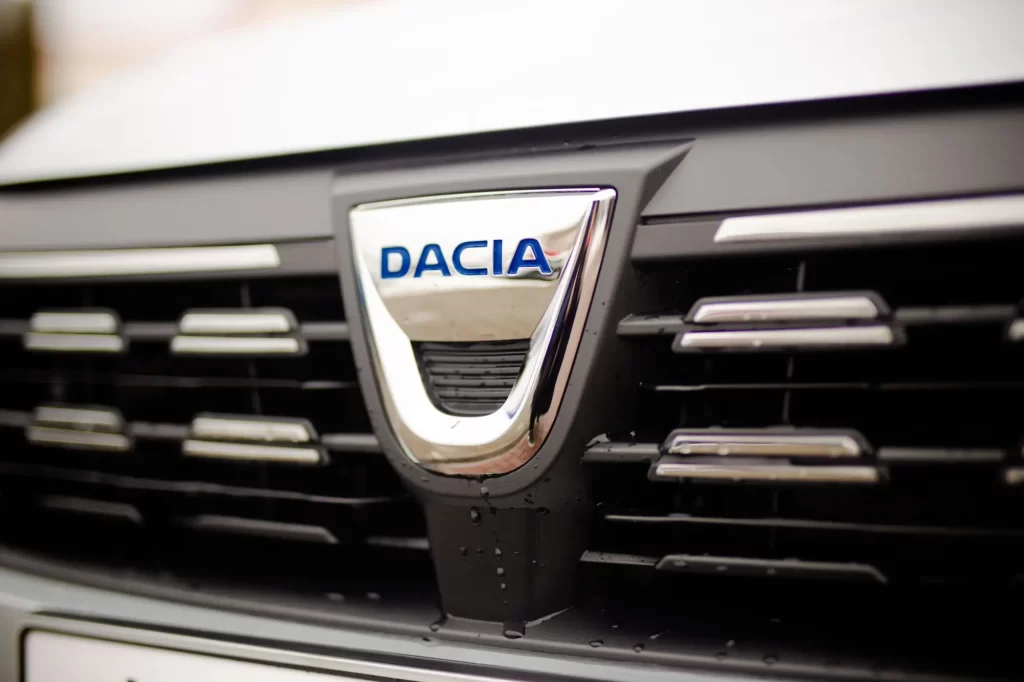 Shutterstock_1899524575 - Techsvět Dacia logo