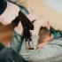 Bití dítěte páskem