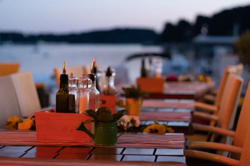 Restaurace v Chorvatsku oproti loňsku výrazně podražily - Techsvět Restaurace v Chorvatsku