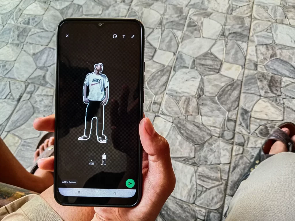 Vytváření vlastních samolepek je velmi snadné, FOTO: Shutterstock - Techsvět whatsapp samolepky