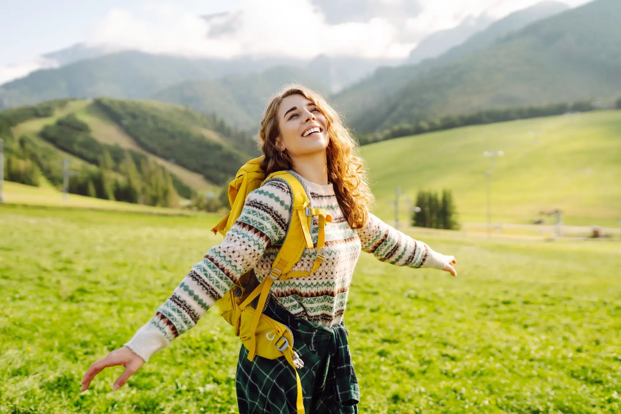 Shutterstock_2530116931 - Techsvět žena cestuje