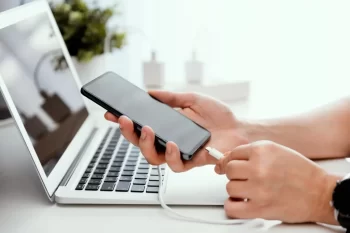 Nabíjení mobilu