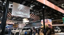 Lexus na autosalonu