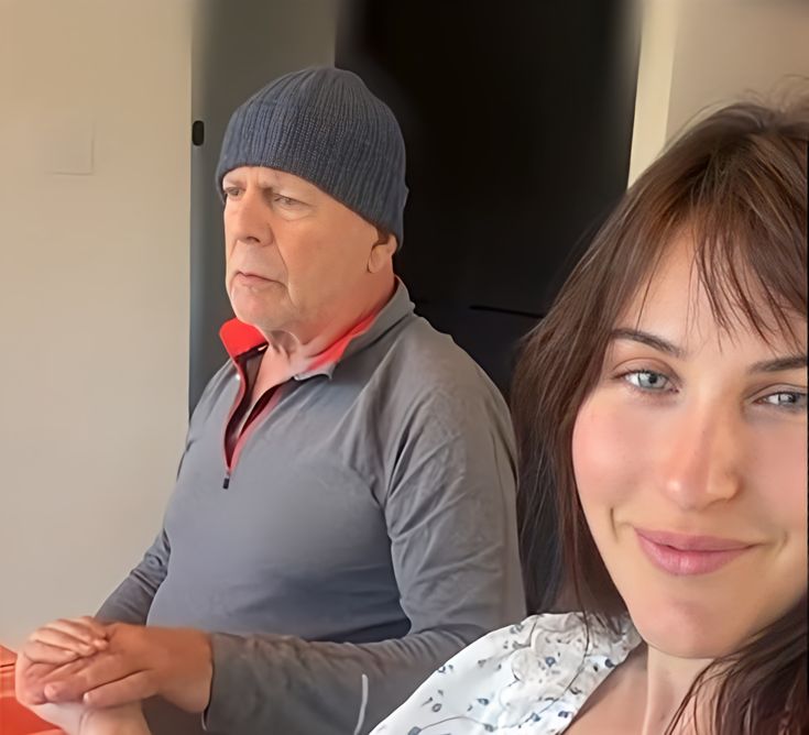 Bruce Willis trpí frontotemporální demencí. Zdroj: Pinterest - Techsvět Bruce Willis