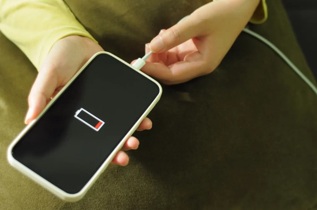 Rychlé vybíjení je jedním z příznaků viru v telefonu - Techsvět Vybitý mobil