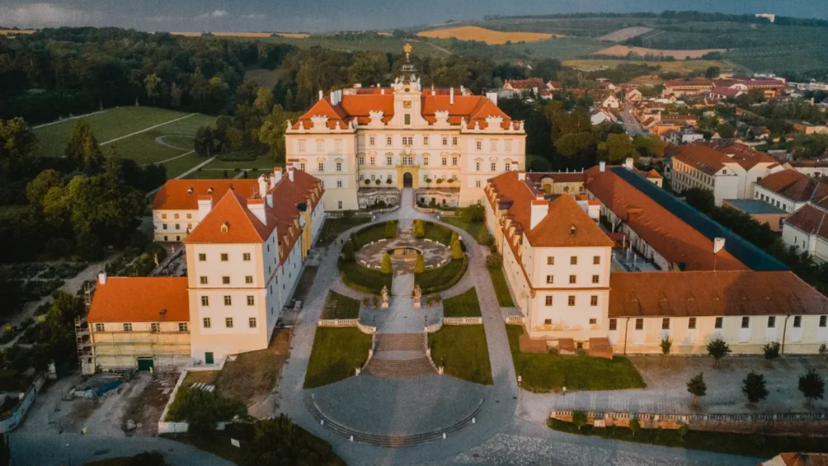 Valtický zámek