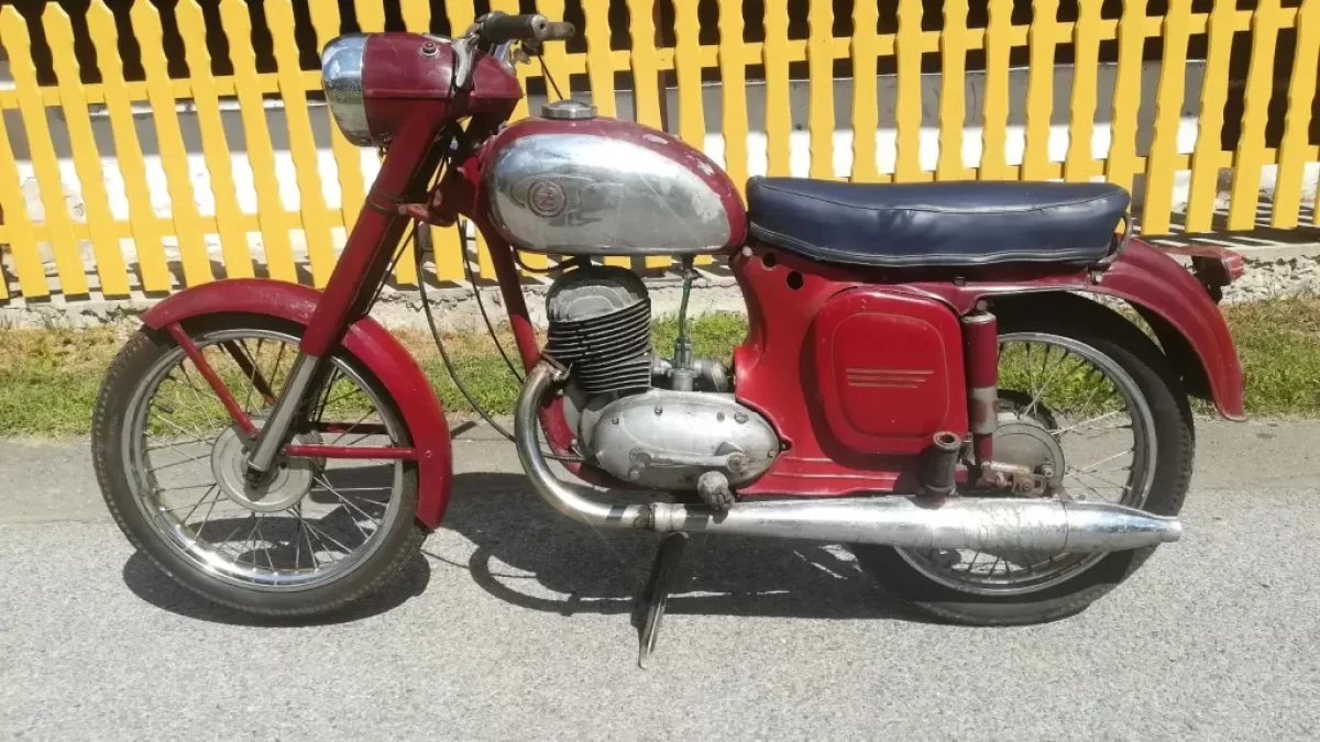 ČZ 175 Sport