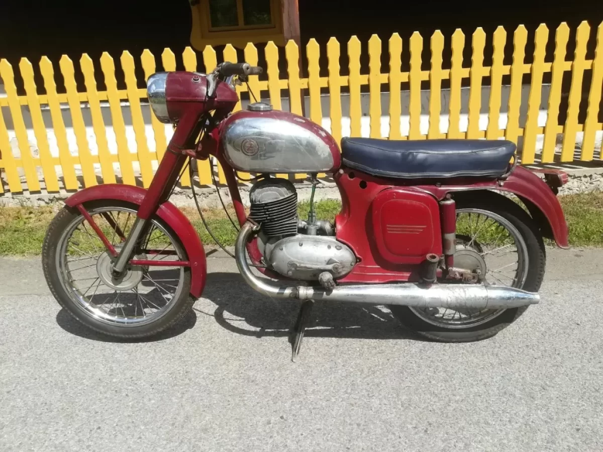 ČZ 175 Sport