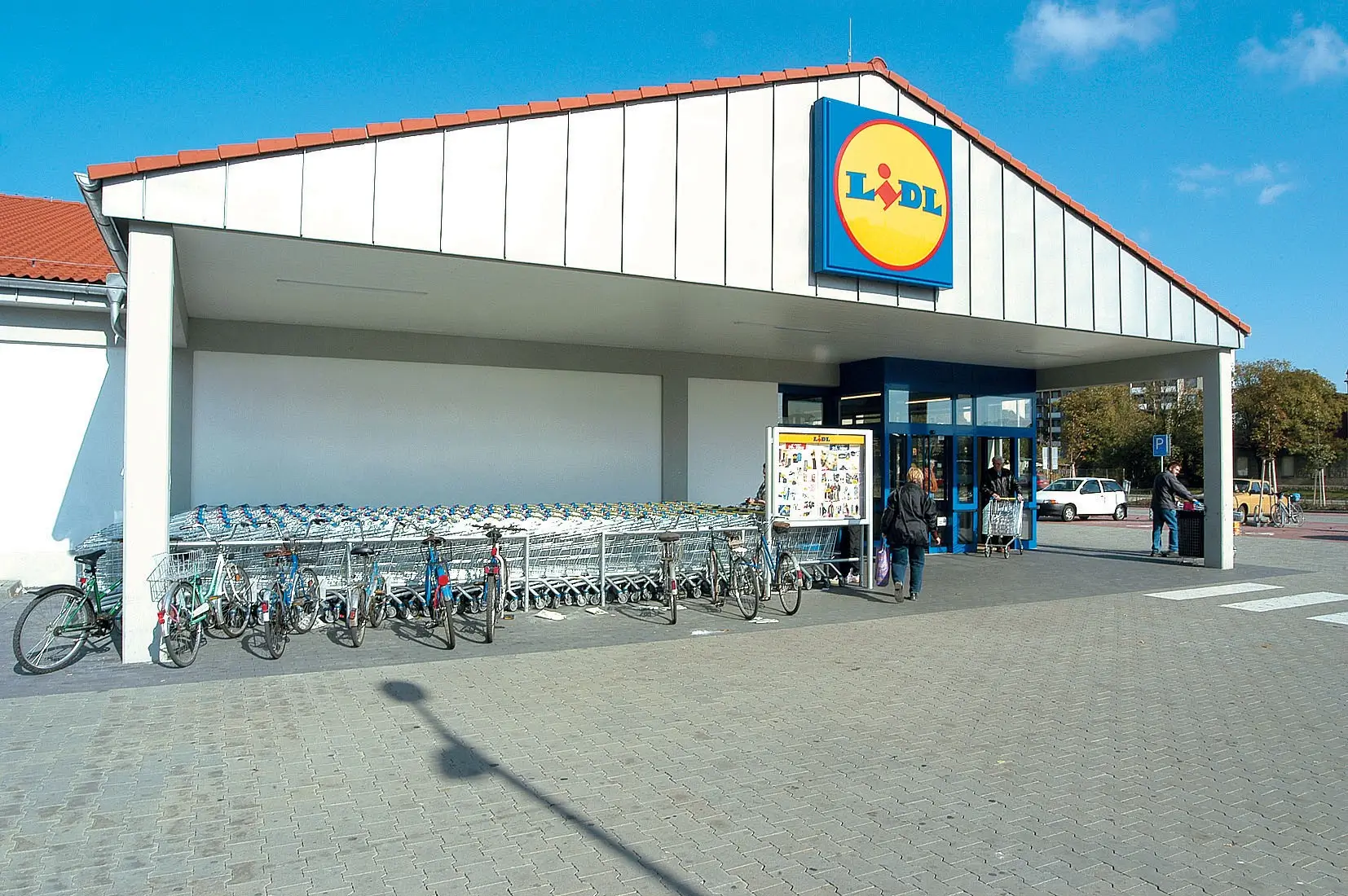 Chybí vám v šatníku sukně? Vydejte se do Lidlu. Zdroj