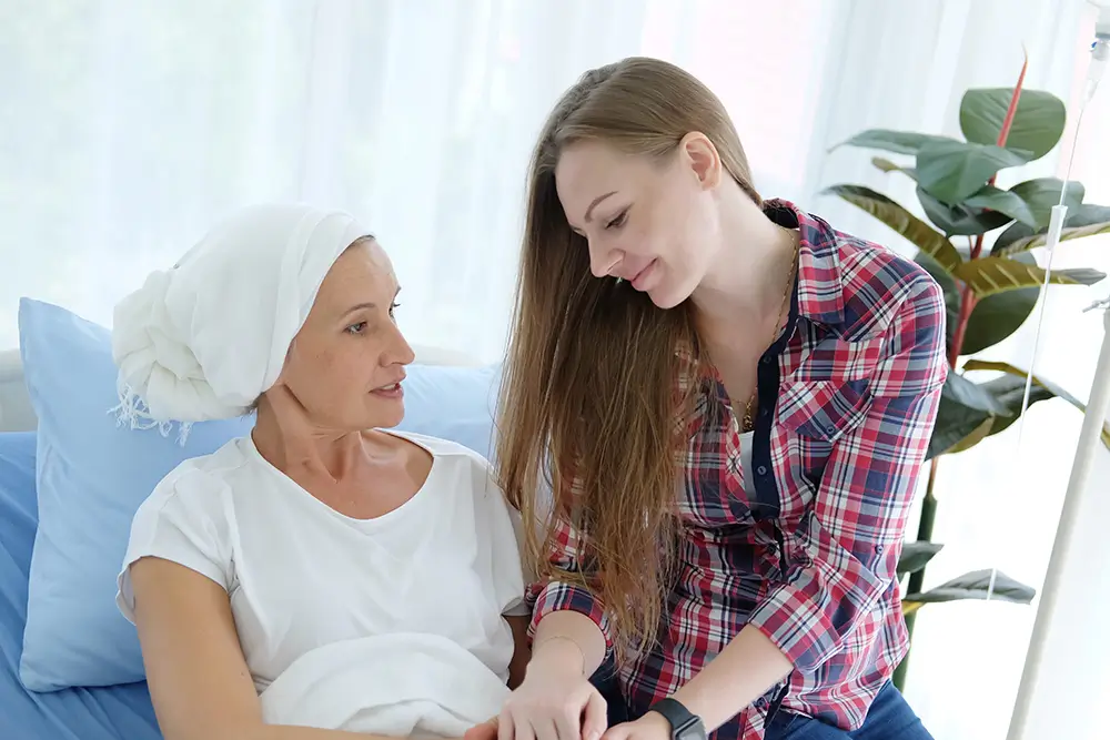 Při onemocnění dochází k poruše krvetvorby. - Techsvět nemocná žena s dcerou v nemocnici