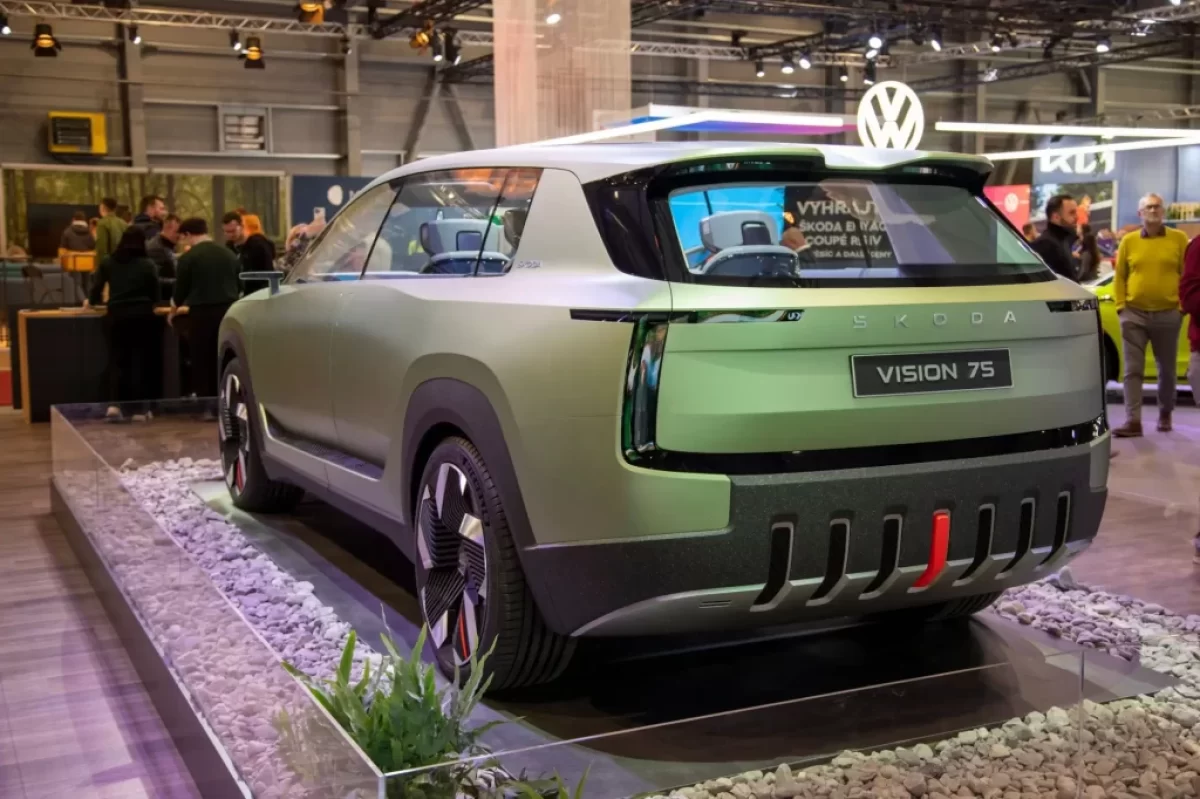 Škoda Vision 7S