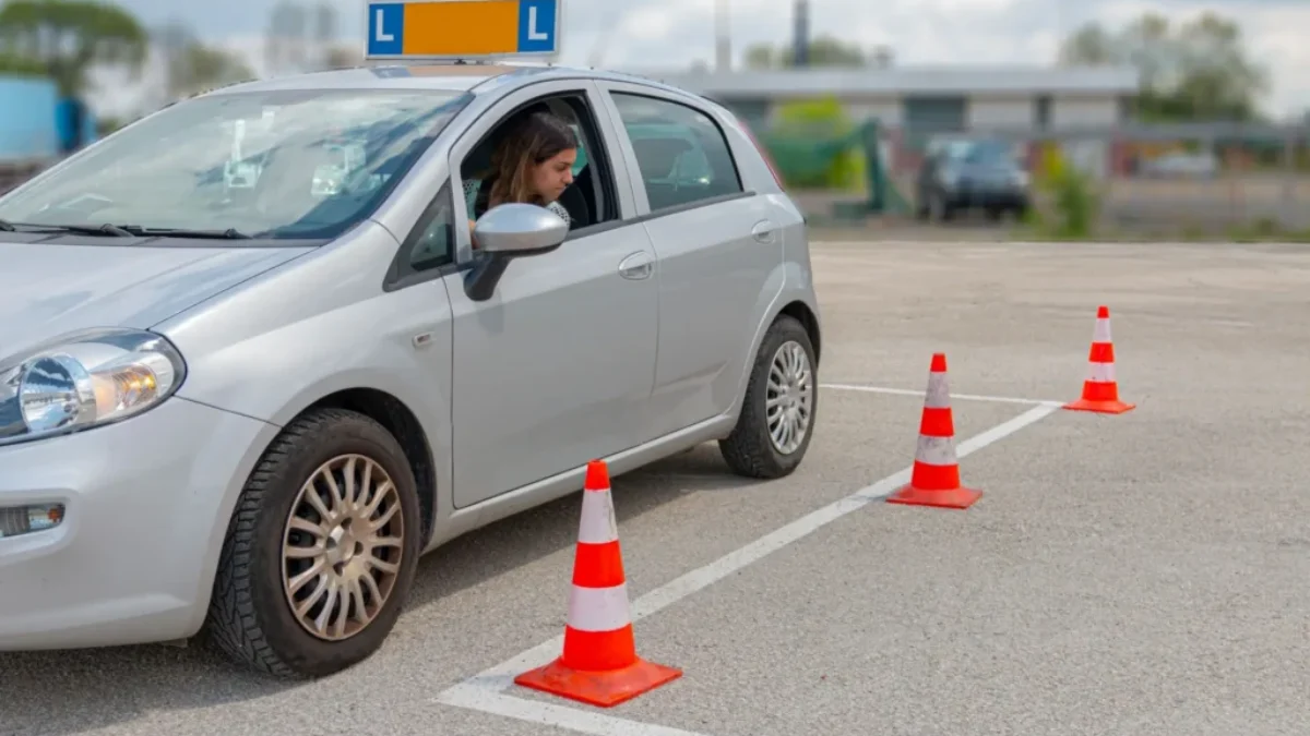 Parkování v autoškole