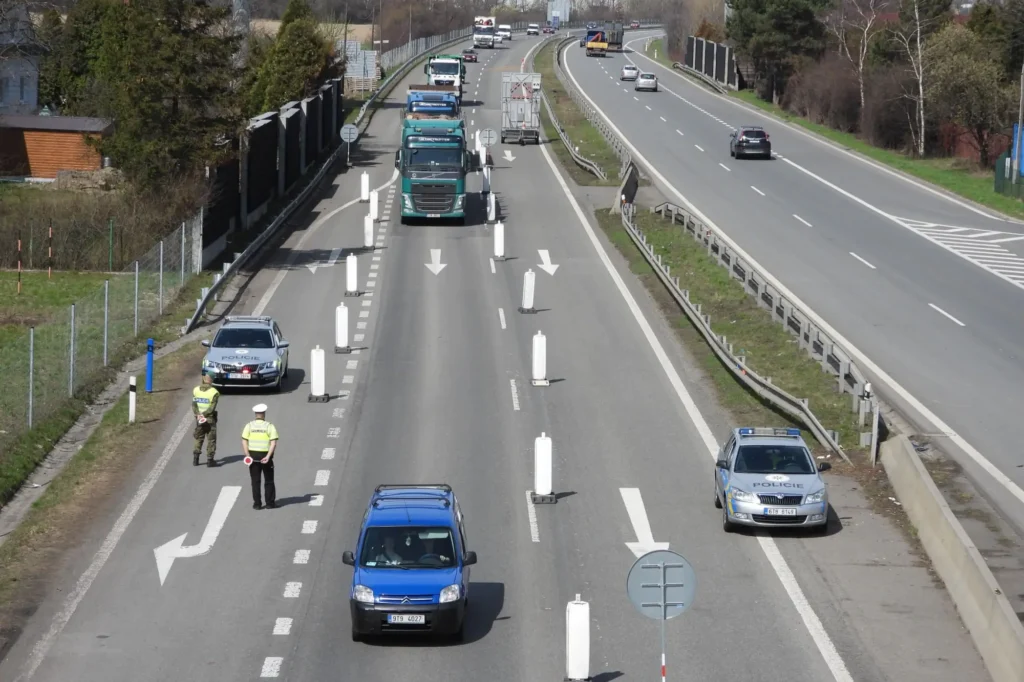 Dálnice a policie