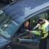 Policisté kontrolují řidič