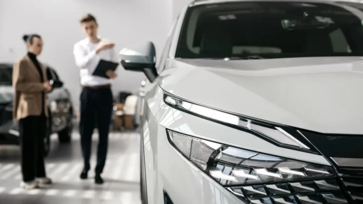 Nové auto a prodejce