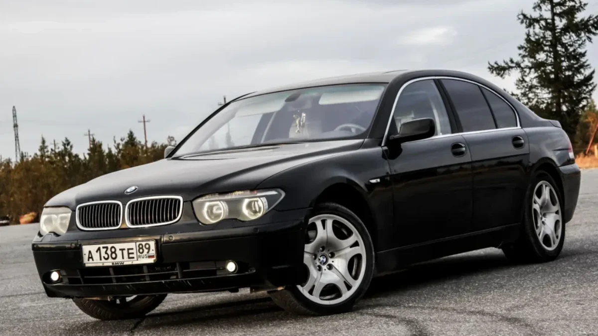 BMW 7 e65
