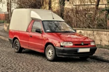 červená Škoda Felicia PickUp