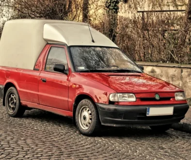 červená Škoda Felicia PickUp