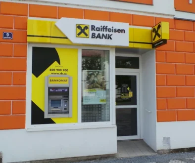 bankomat a pobočka Raiffeisenbank