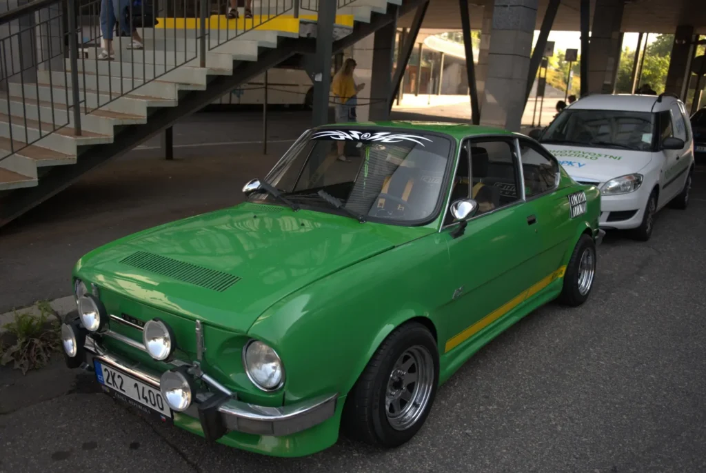 Škoda 110 R je elegantnější verzí populární Škody 110 - Techsvět Škoda 110 R