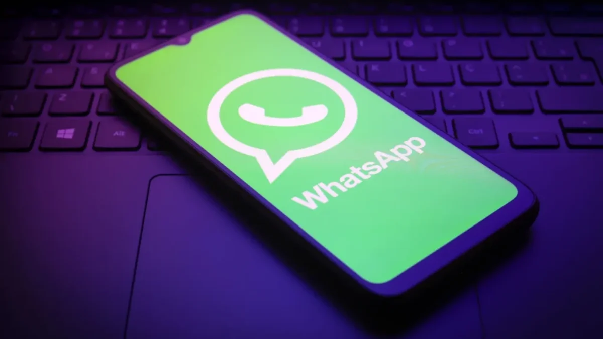 aplikace WhatApp na mobilu