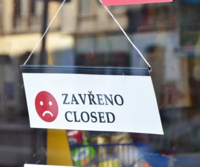 Cedule "zavřeno"