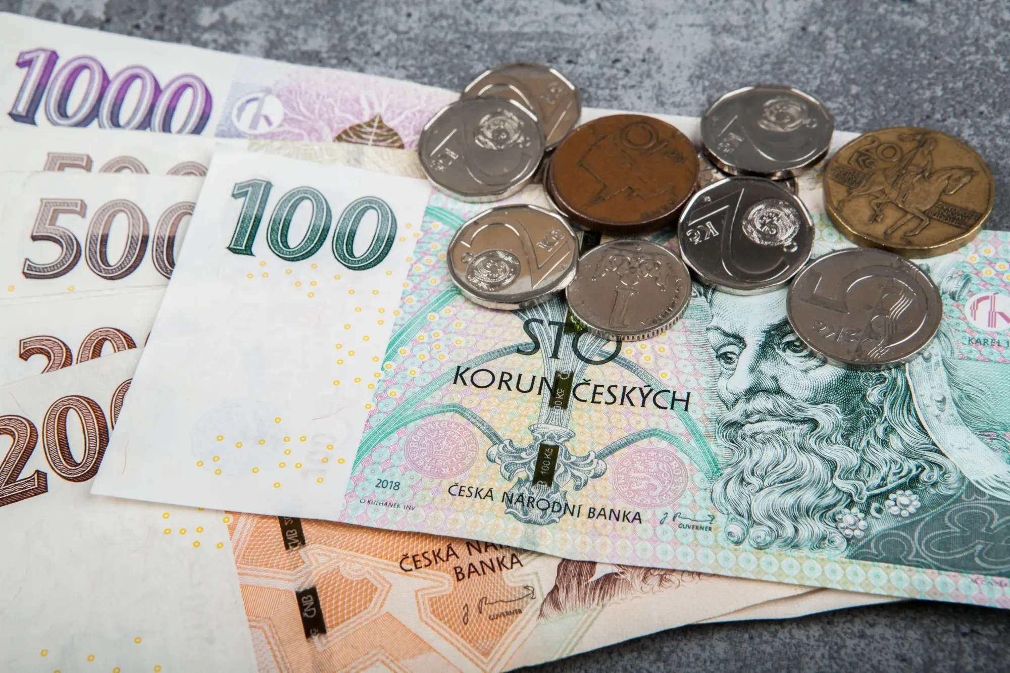 koruny a bankovky