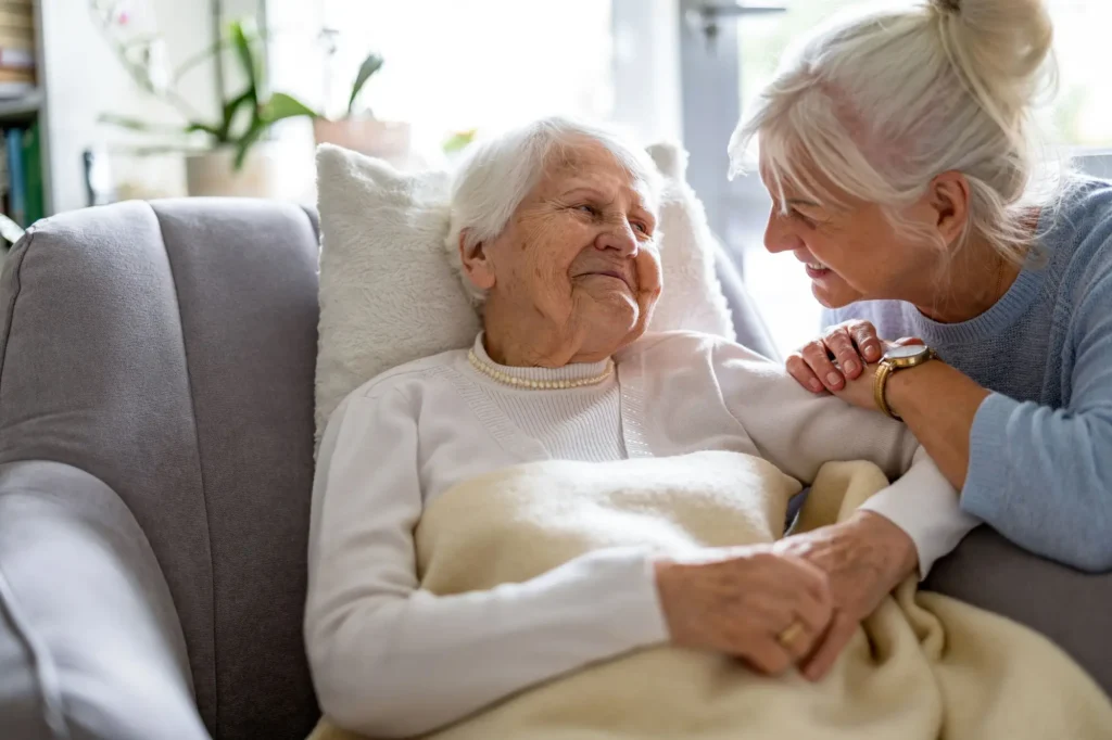 Shutterstock_2480651009 - Techsvět Péče o seniorku