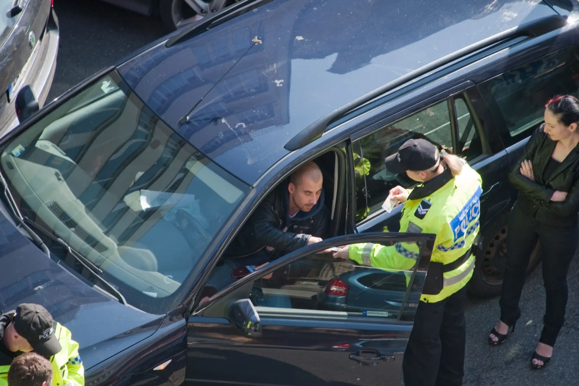 Policie dává pokutu