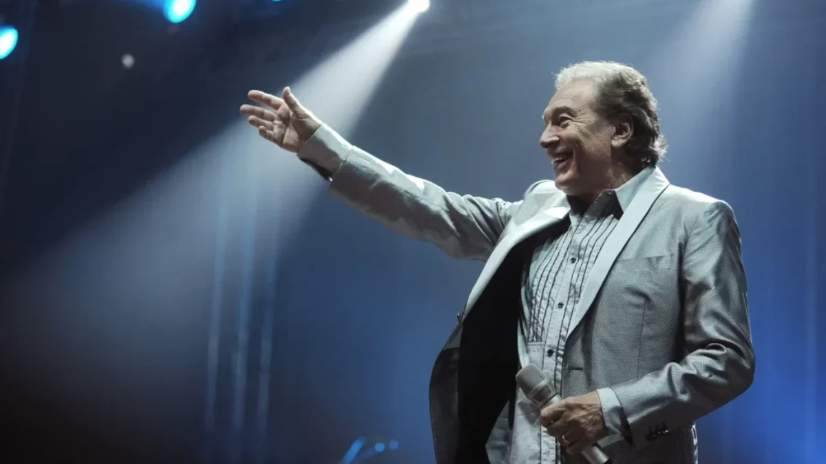 Karel Gott byl světoznámou osobností s oblibou rychlých, luxusních, ale i praktických aut. Zdroj Karel Gott