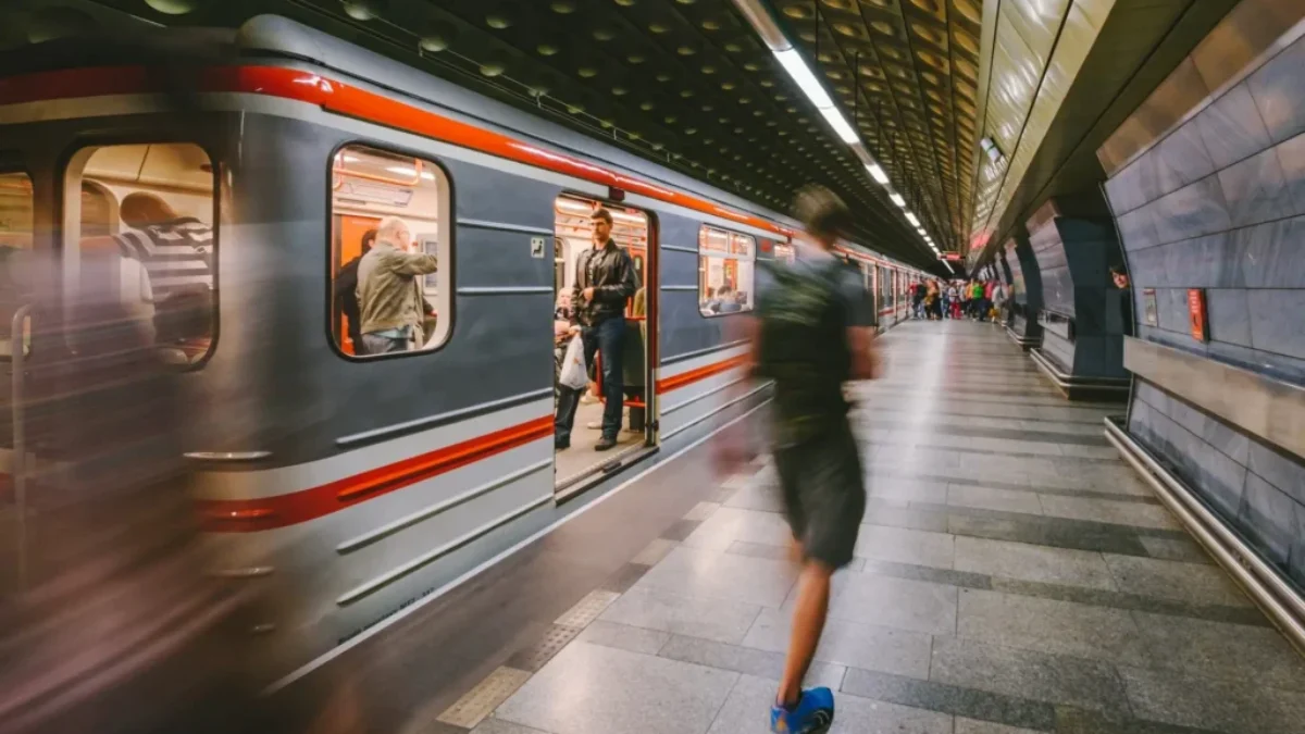 Provoz metra již tento víkend omezí uzavírky a výluky. Zdroj: Shutterstock