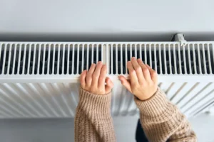 Hodinový manžel radí: Netopí vám horní část radiátoru? Nejspíš jste podcenili podzimní údržbu