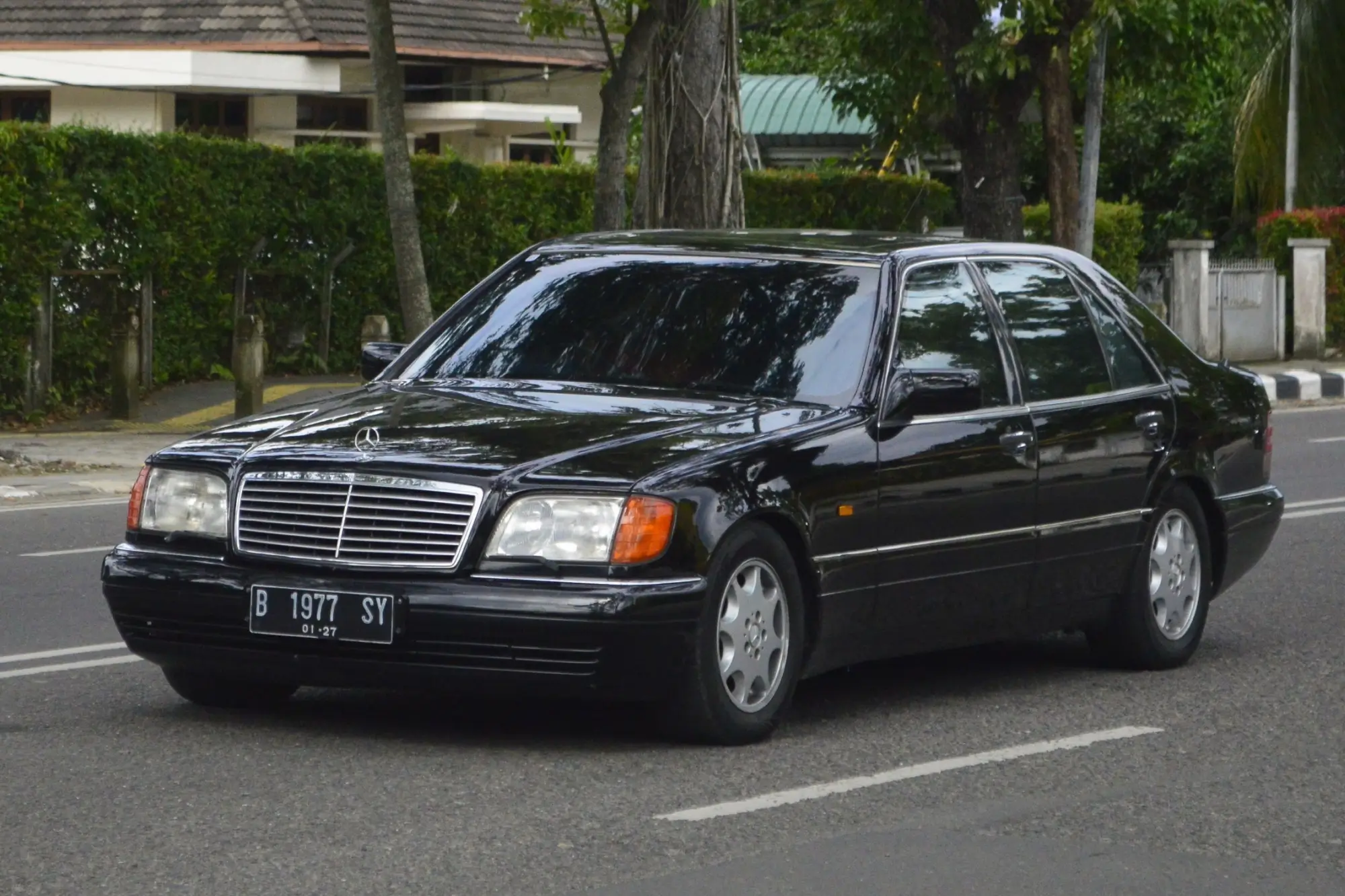 Shutterstock_2571920533 - Techsvět Mercedes-Benz W140
