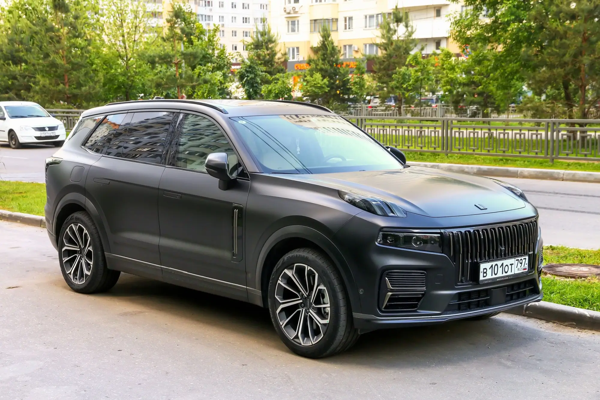 Shutterstock_2646132633 - Techsvět Lynk & Co SUV