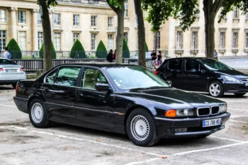 BMW 7 E38