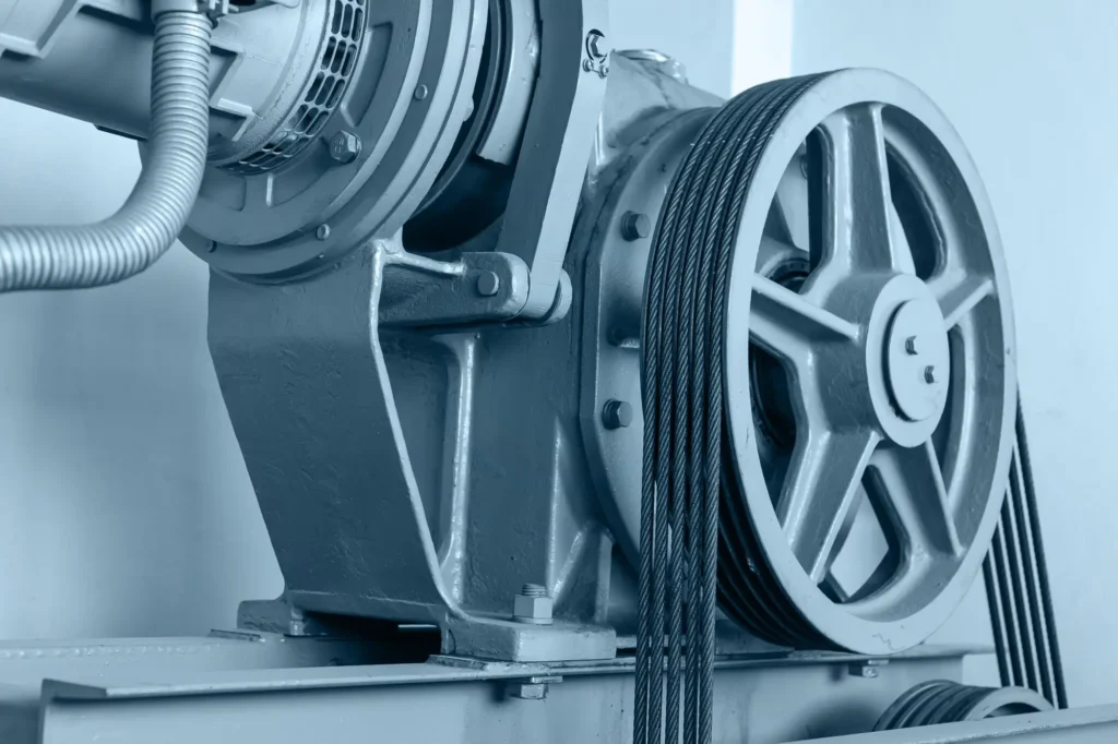 Shutterstock_529598920 - Techsvět lana, která drží výtah