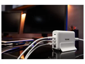 Skvělou USB nabíječku pro 5 zařízení prodává Lidl pod 300 Kč. Za tuhle cenu ji jinde nekoupíte