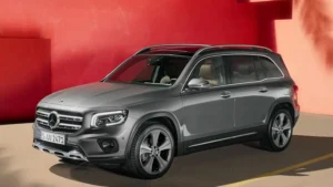 Nový Mercedes za cenu Škodovky je hit roku 2025. Odveze na chalupu celou rodinu a ještě udělá plno parády